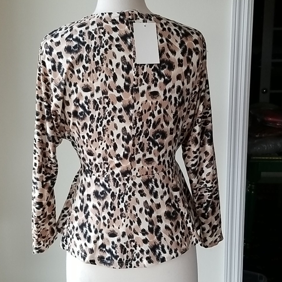 DOUBLJU by October Love Leopard Print Top - Picture 4 of 7